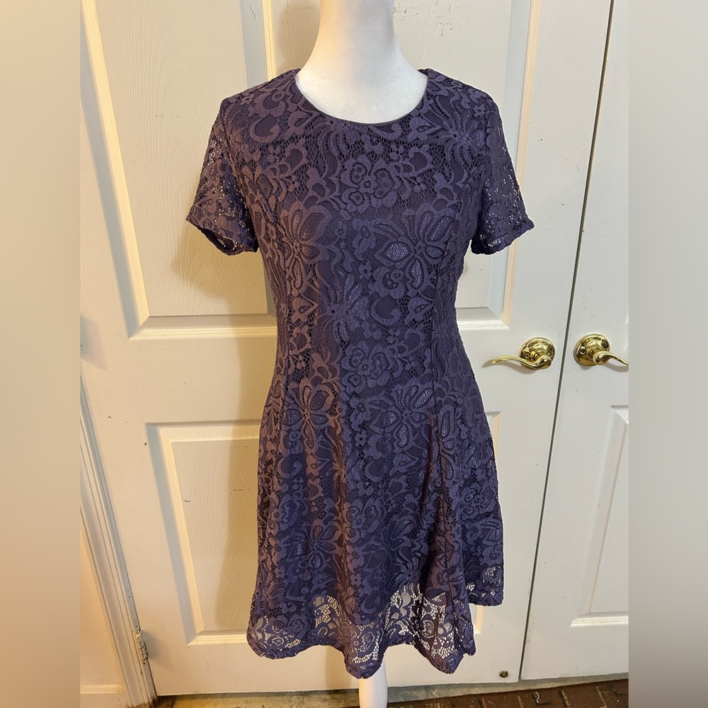 Francesca’s purple lace dress, Medium